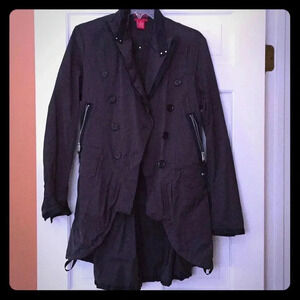 Women’s trench coat